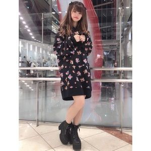 Ank Rouge Strawberry Retro Bear Big Hoodie